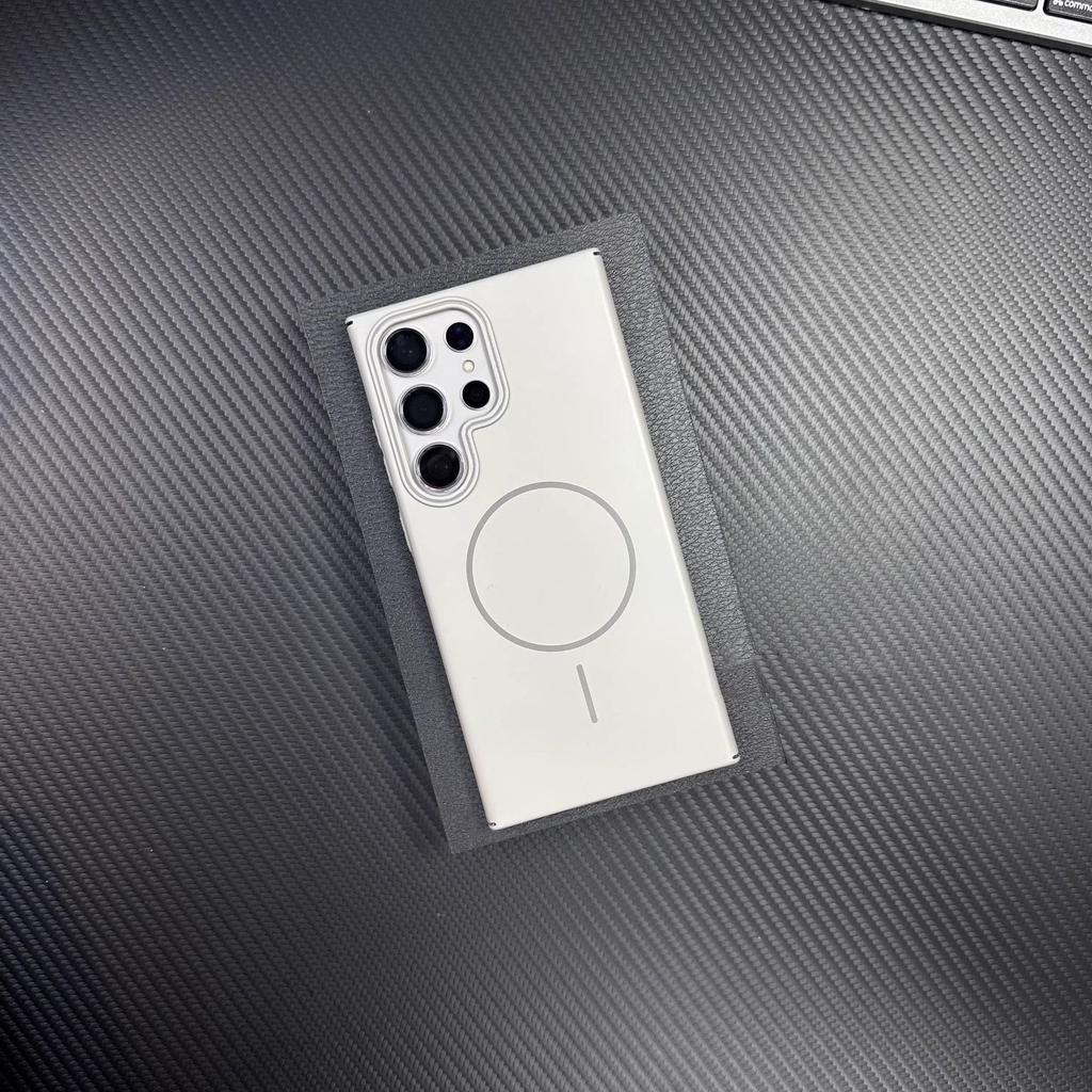 Geeignet für Samsung Galaxy S25ultra Feiner Magnetischer Saugring Handyhülle Matte Hautgefühl Schlicht Sturzsicher S24 Ultradünn