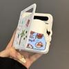 Buch-Stil Flip-Handyhülle für Samsung Z Flip7 ZFlip6 zflip5 Hülle Xiaomi Mix Flip MIX Flip2 Weißes Ledergehäuse mit süßem Aufkleber