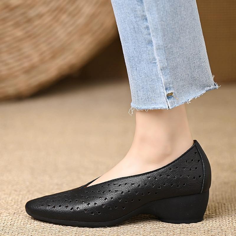 Simple and soft hollow hole shoes medium heel women's shoes 2025 spring and summer new pointed one pedal wedge heel fashion sandals