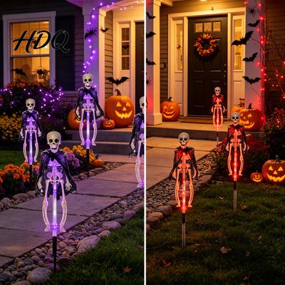 Staande Skeletpaaltjes voor Tuin Zonne-energie Tuinpaal Licht Halloween Gloeiende Schedel Decoratie Waterdichte Pad met Mantel Buiten Gazonlamp Spookhuis