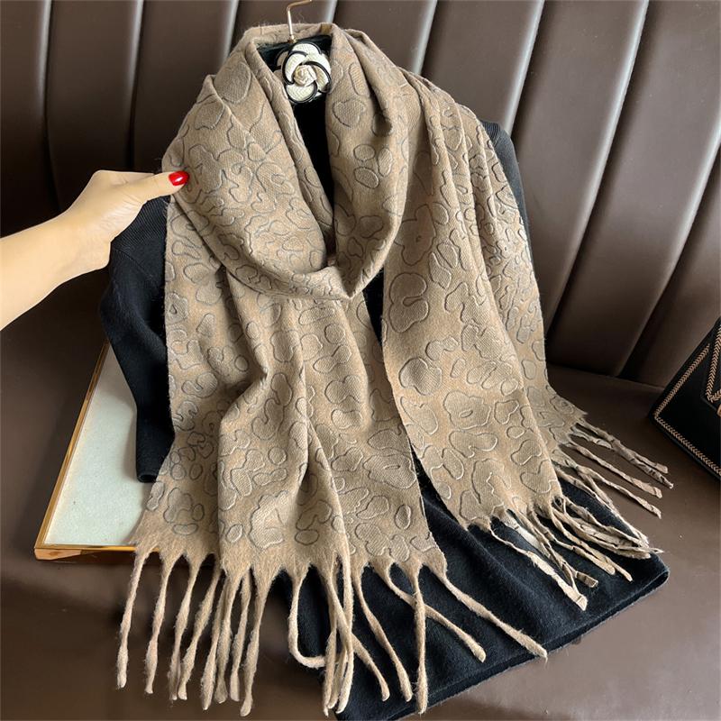 New Embossed Cashmere Women's Winter Scarf Warm Chunky Shawl Luxury Designer Tassels Pashmina Bufanda Lady Wrap Man Scarves