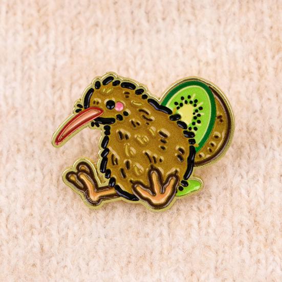 Artistic Textured Brooch Cartoon Kiwi Bird Design Zinc Alloy Brooch Pin Bag Sweater Suit Lapel Decorative Enamel Badge Versatile Accessory