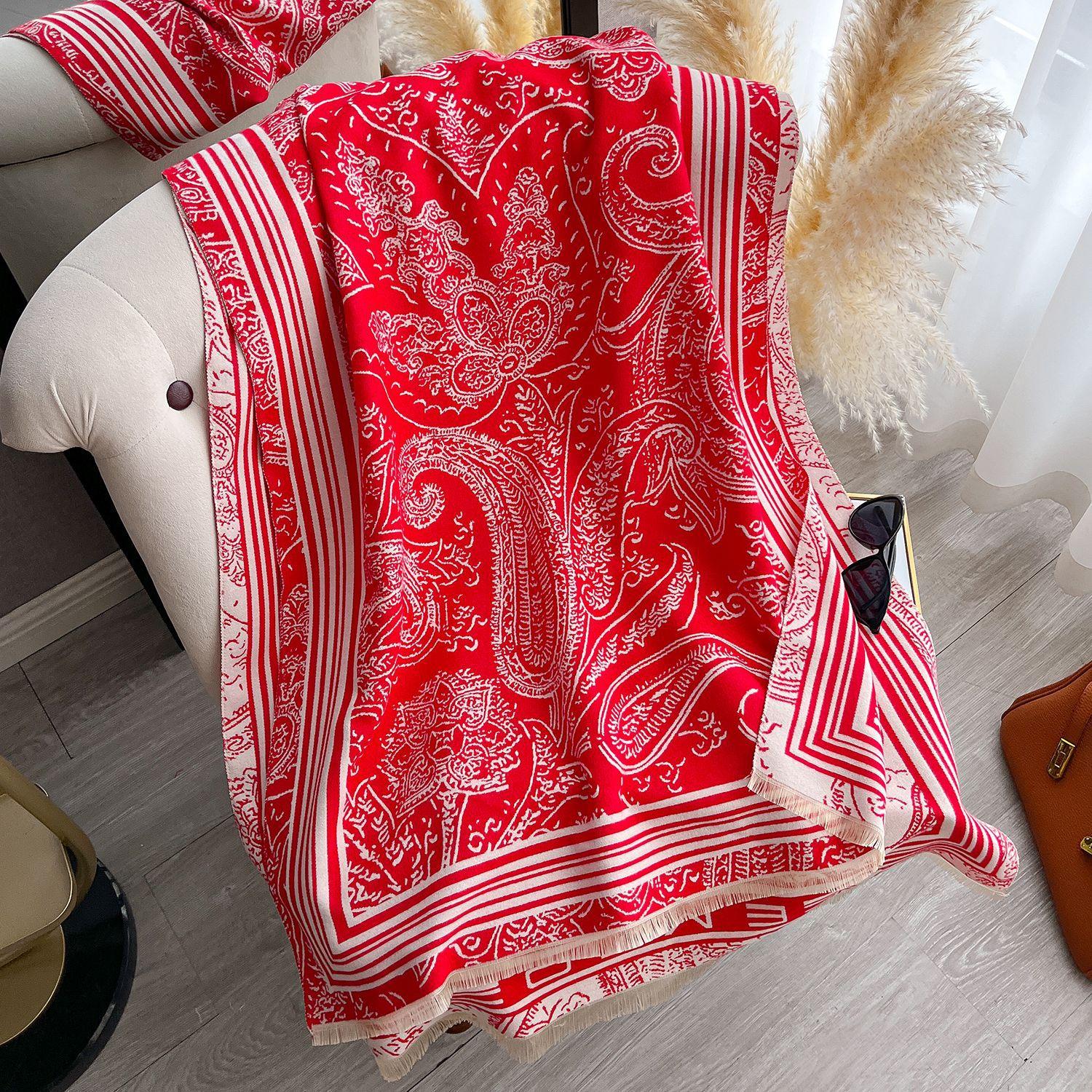 

Высококачественный черный шарф с узором «цветок кешью» женский из имитации кашемира теплый шарф-шаль двусторонний 180*65 красный