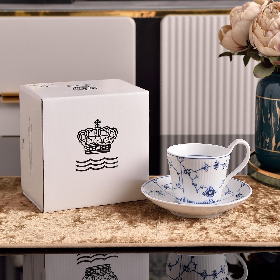 Royal Copenhagen Pusmežģīņu Vienkāršas Malas Flora