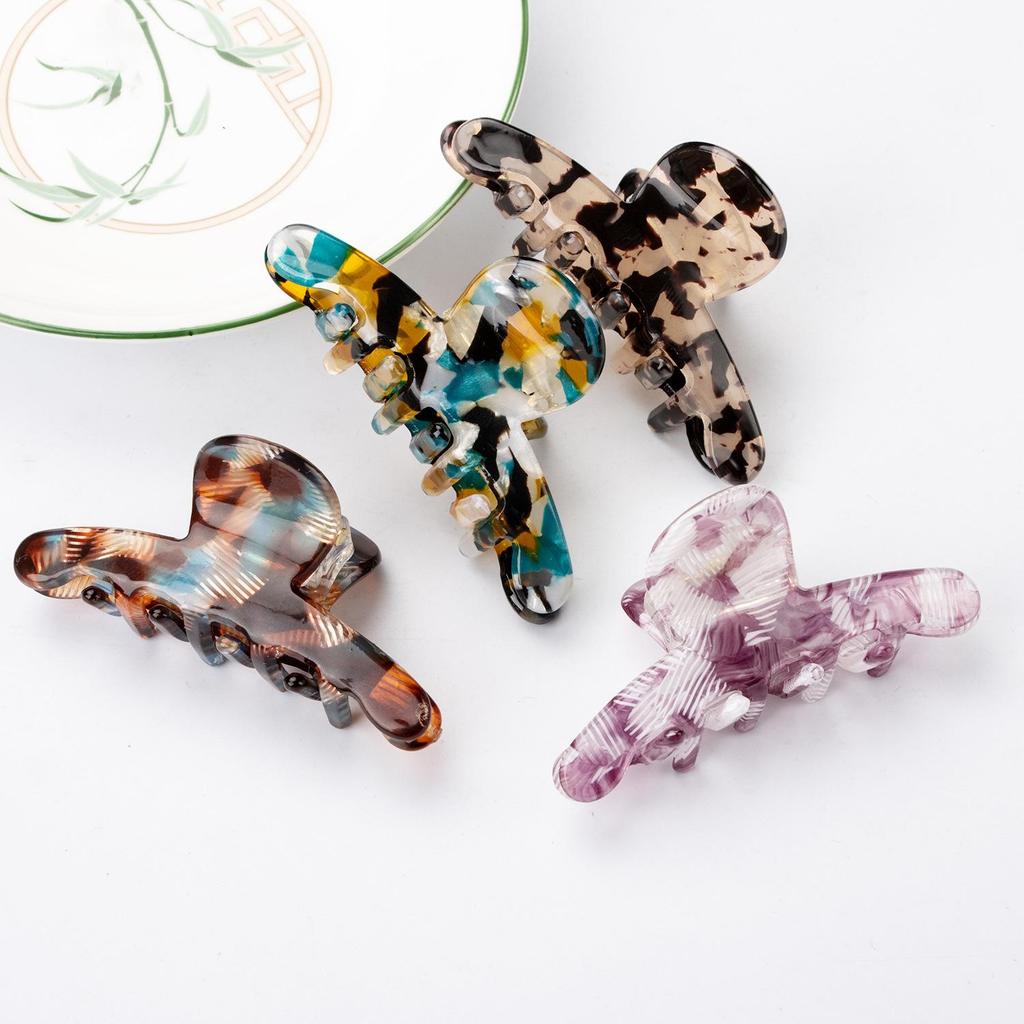 Bamboo Yao Elegance: Korean Fashion Small Claw Hair Clip for Women