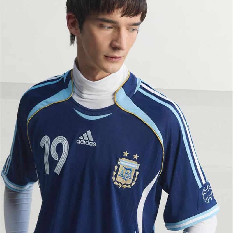 Adidas Performance ARGENTINA AWAY JERSEY 2006 - Argentine Team Away 2006 Vintage Classic Striped Simple Short-sleeved Football Jersey for Men