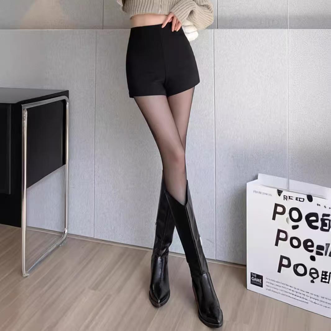 

Women s Black Elastic High-Waisted Fleece-Lined Shorts - Slimming, Wide-Leg, Thick, Small Size, Autumn/Winter 2024 Collection M