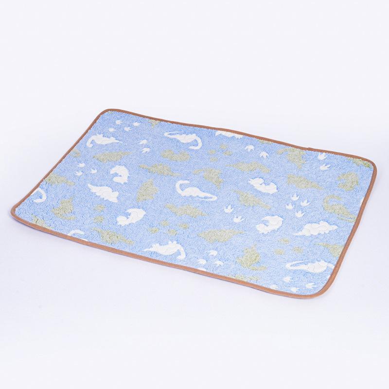 Winter Pet Urine Pad Breathable and Absorbent Dog Urine Pad Machine Washable Non-slip Urine Pad Training Urine Pad Luminous Mat