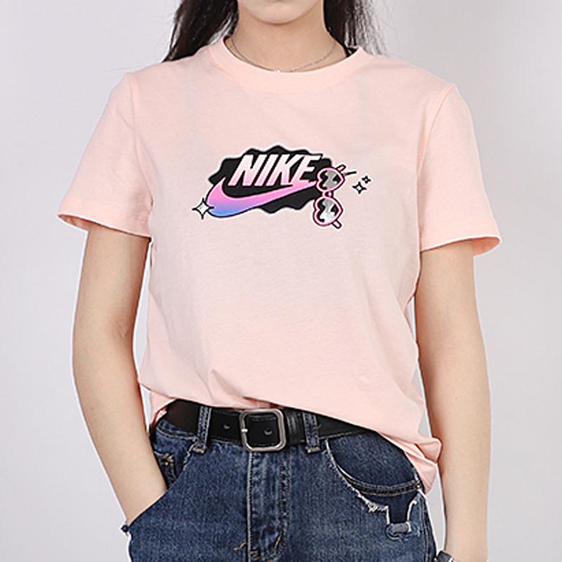 Nike Sportovní tričko s krátkým rukávem s potiskem loga Dámské topy Růžové CU9696-664