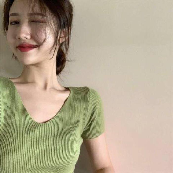 V-neck knitted sweater women's summer ice silk T-shirt new short-sleeved bottoming shirt women's slim top