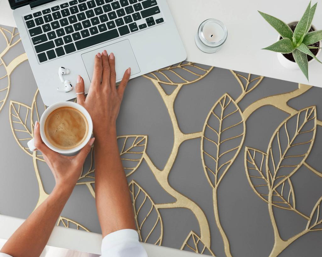 Universal Protective Pad for Table and Countertop Leaves On Branches 120X60 Cm
