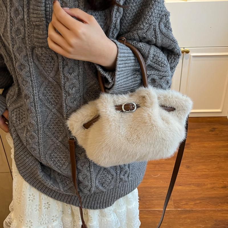 Commuter Messenger Bag Plush Bag Women's Shoulder Bag