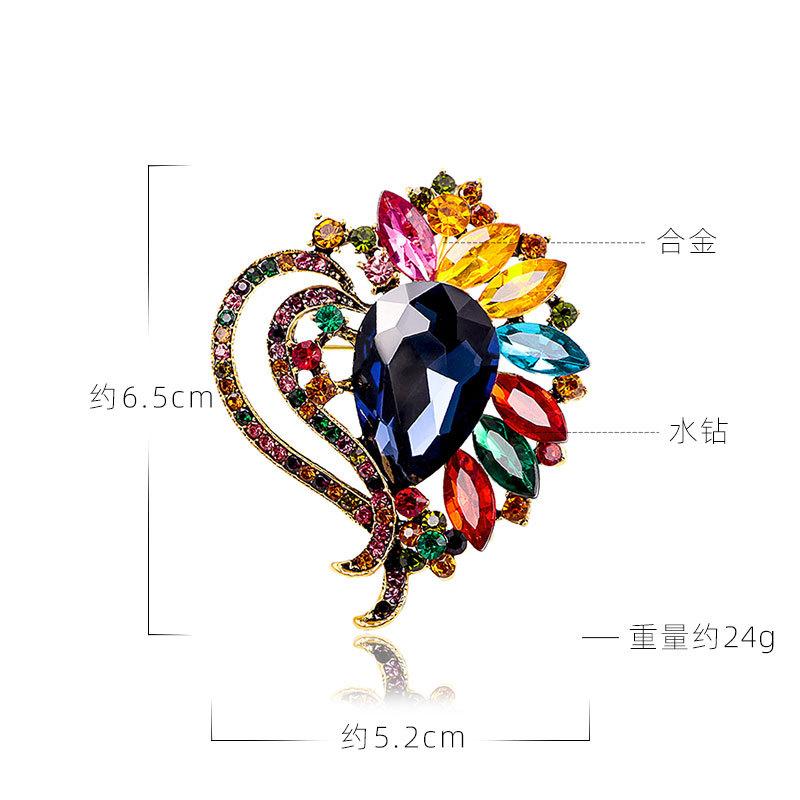 Temperament jewelry fashion personality heart crystal glass brooch high-end corsage women's clothing accessories pin