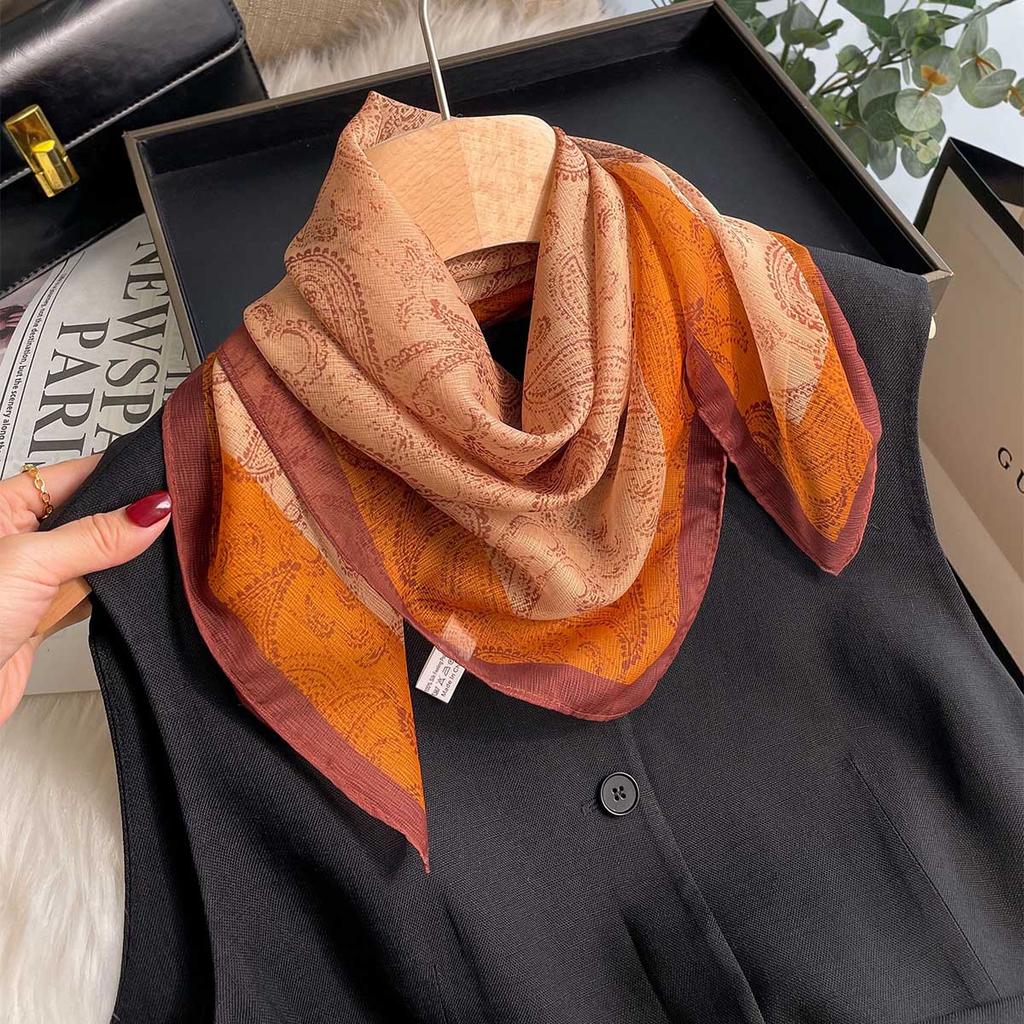 1psc Square Scarf Women‘s 70cm Soft Satin Bandanna Neck Tie Print Scarf Hijab Head Band Thin Hair Wrap Fashion Neckerchief