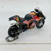 1:18er Maßstab Red Bull KTM Factory Racing Motorradmodell Langlebiges Zinklegierung Druckguss Spielzeug Wetterbeständiges Sammlerstück Geschenk für Motorrad-Enthusiasten