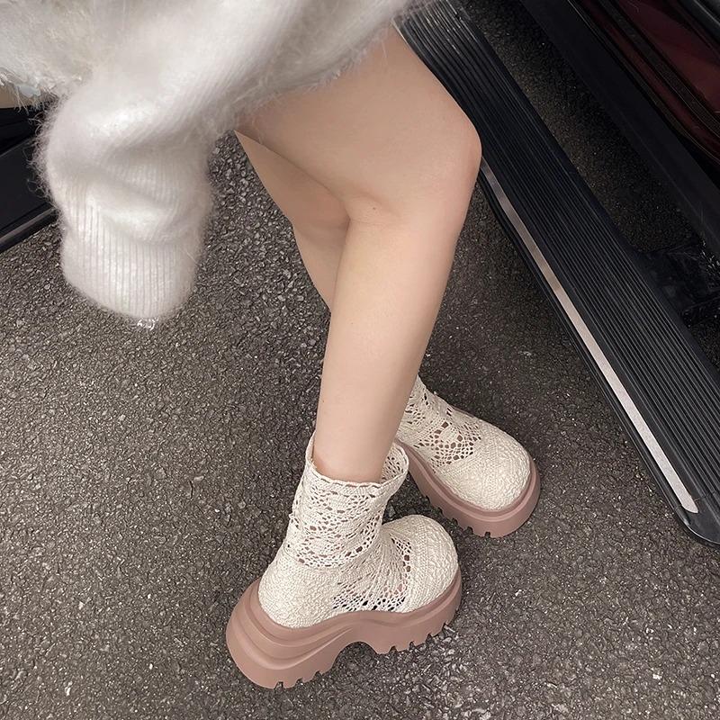 Fashion Autumn Platform Thick Bottom Woman Ankle Boot Fashion Hollow Out Breathable Shoes Ladies Elegant Lace Mordern Sandalias Booties