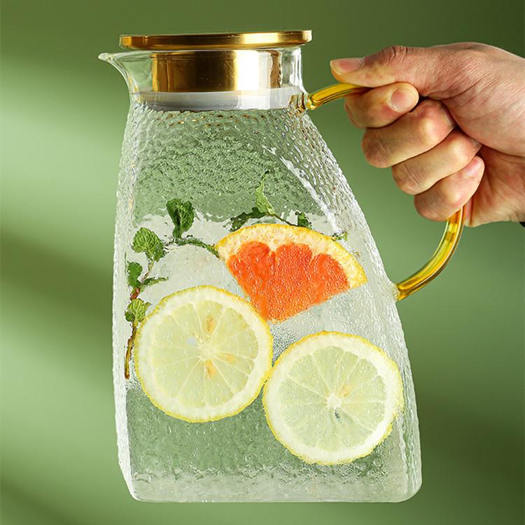 Hammered Textured Glass Pitcher: Large Capacity, Heat-Resistant, High Borosilicate for Cold Water & Juice