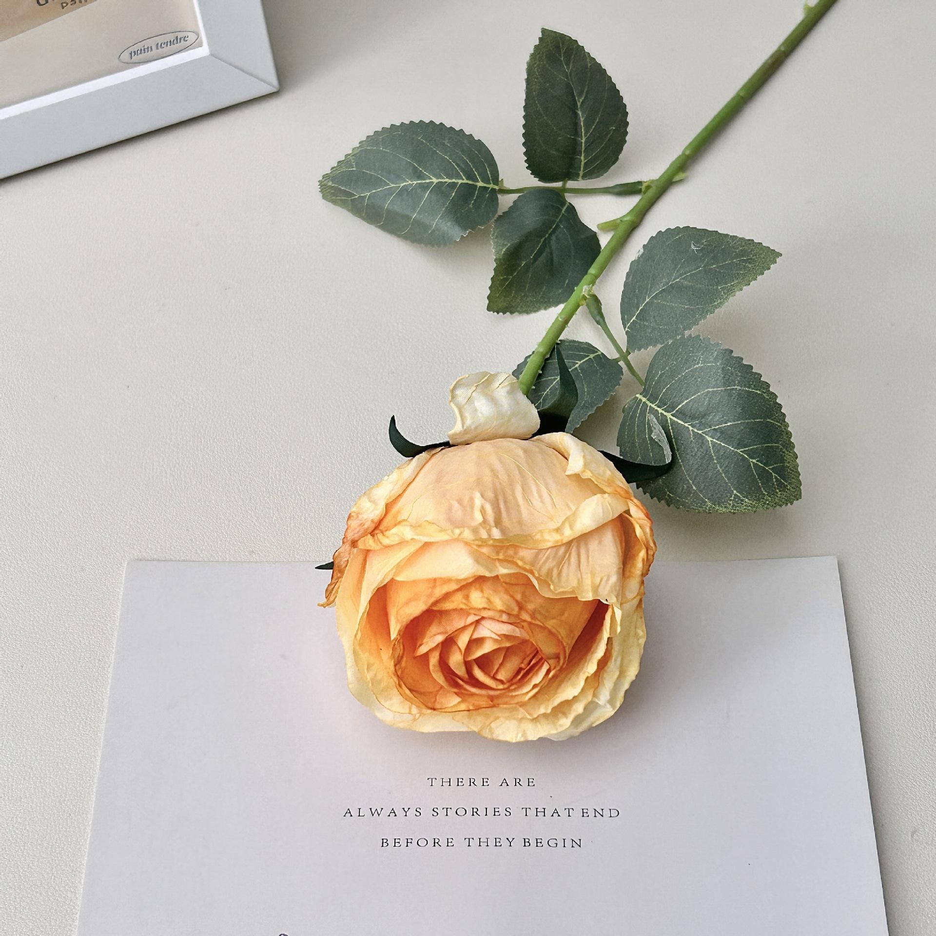 

Искусственный цветок розы с обожженными краями 20,5 дюйма для домашнего декора, обеденного стола, свадебного букета, реквизит для фотосъемки жёлтый