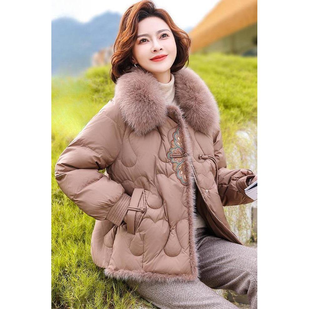 Mom's Fashionable Winter Down Jacket for Middle-Aged Women: Loose, Plus Size, Warm & Stylish Coat