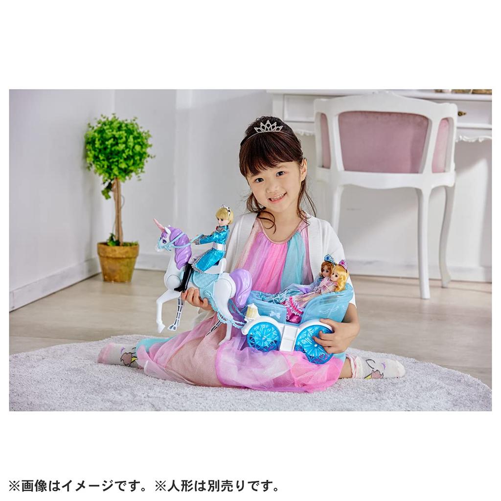 TAKARA TOMY Panenka Dreaming Princess Royal - hračka na hraní pro děti od 3 let, splňuje bezpečnostní normy pro hračky, certifikace ST Mark, Licca "Licca-chan Carriage"