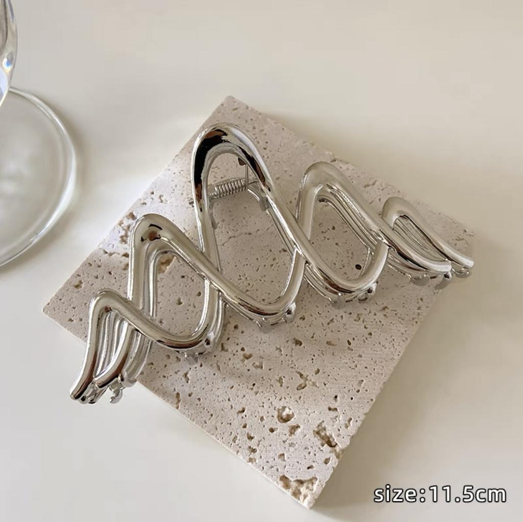 Elegant Geometric Wave Metal Gold Silver Hair Claw Clip For Women Accessories Large Punk Crab Jaw Clamps Hairgrip Headdress