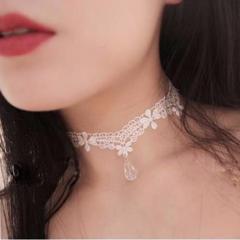 Neo-Gothic Black Sexy Lace Chokers Necklace for Women Fashion Retro Clavicle Chain Halloween Collar Y2K Decoration Jewelry Gifts