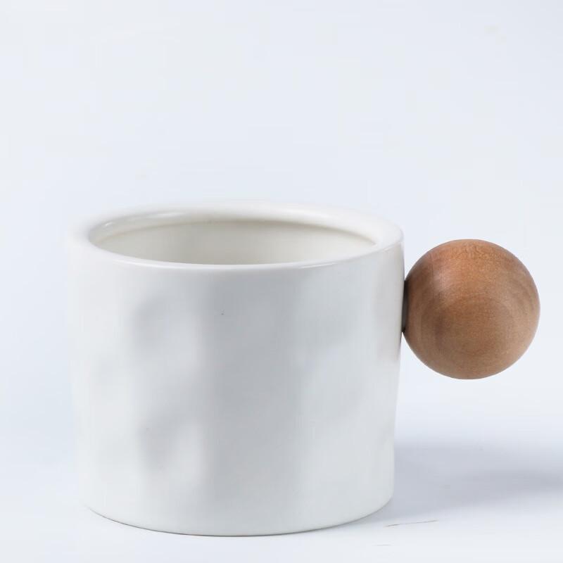 Duoli Wooden Ball Handle Ceramic Mug