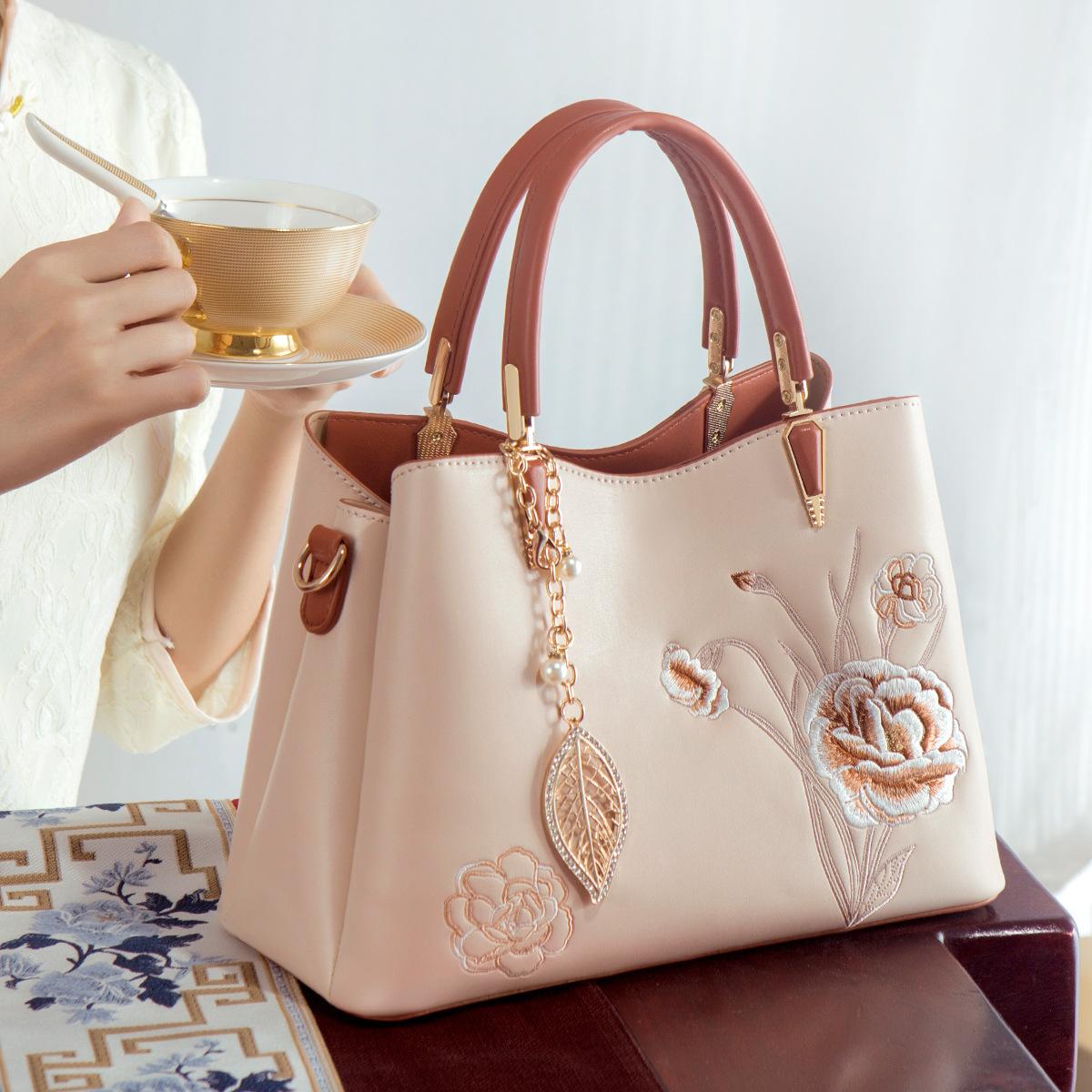 

New Chinese Style National Style Embroidery Mother S Day Gift Bag Light Luxury Brand Medium Mother Bag High-End Handbag Women