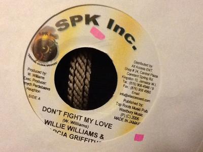 Disque 7 pouces WILLI WILLIAMS & MARCIA GRIFFITHS - Don't Fight My Love AUCUN SPK Inc. 2006 Jamaïque Reggae, Ska & Dub Occasion