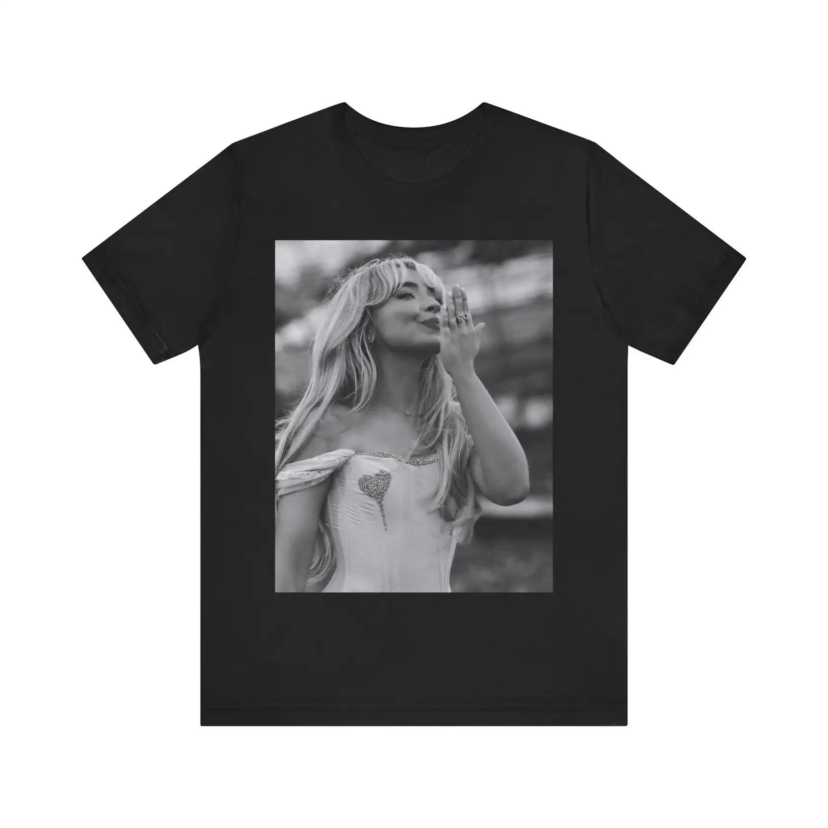 

Женская футболка с коротким рукавом Sabrina Carpenter, унисекс ретро хип-хоп футболка, летний стритвир в стиле Y2K - Мужская летняя Co... S разноцветный
