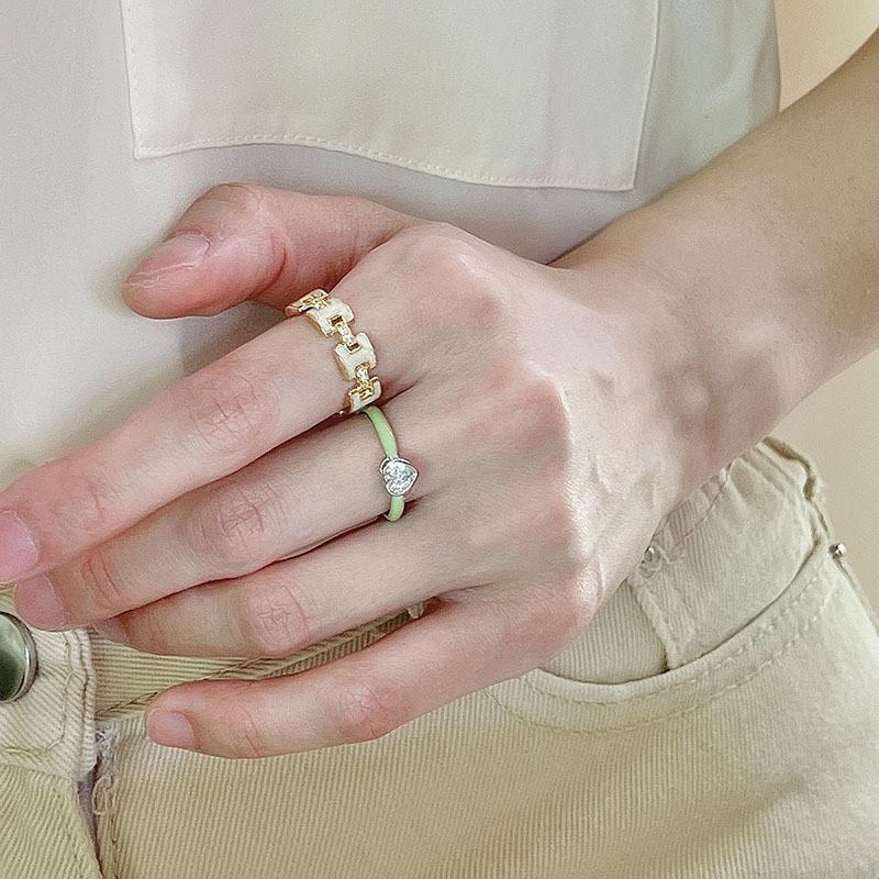 Eleganter Zirkonia-Ring in Herzform für Damen Stilvolles offenes verstellbares Design 2022