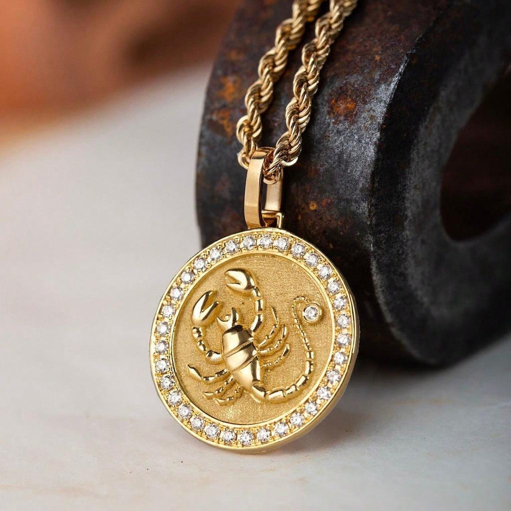 Elegant Gold Color Scorpion Pendant for Women Men Punk Scorpio White Rhinestones CZ Round Pendant Ancient Egypt Amulet Jewelry