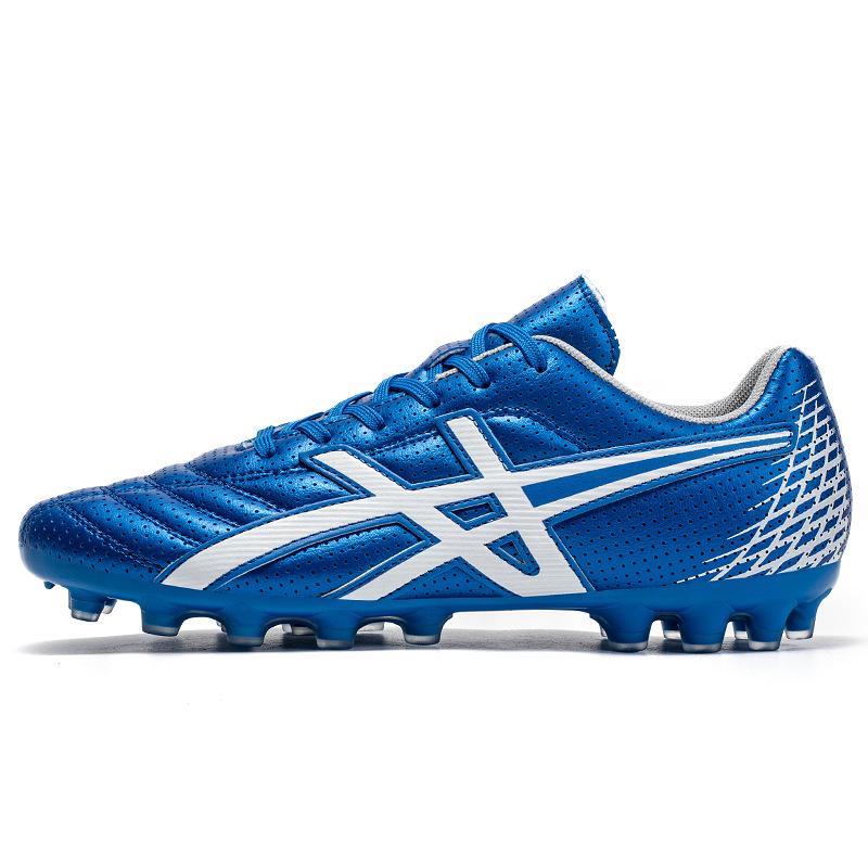 

New football shoes boys and girls students long nails broken nails football shoes 35