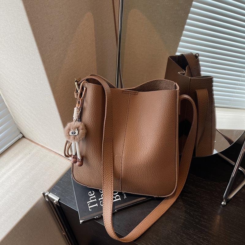 Premium Sense Niche Bag Women's New Versatile Shoulder Messenger Bag Simple Retro Child and Mother Bucket Bag
