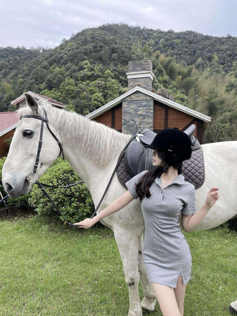 2022 Korean Slim Fit Polo Collar Bodycon Dress for Petite Sizes