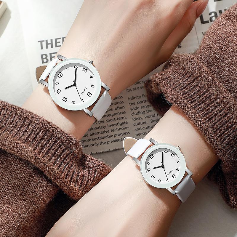 Casual Couple Watches Fashion Simple Leather Clock Watches Women Men Casual Digital Quartz Wristwatches Relojes Para Mujer