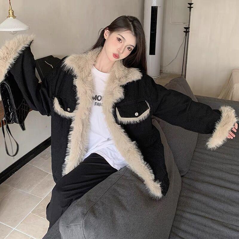 Women's Retro Patchwork Lamb Wool Denim Jacket, Winter Warm Loose Fit.