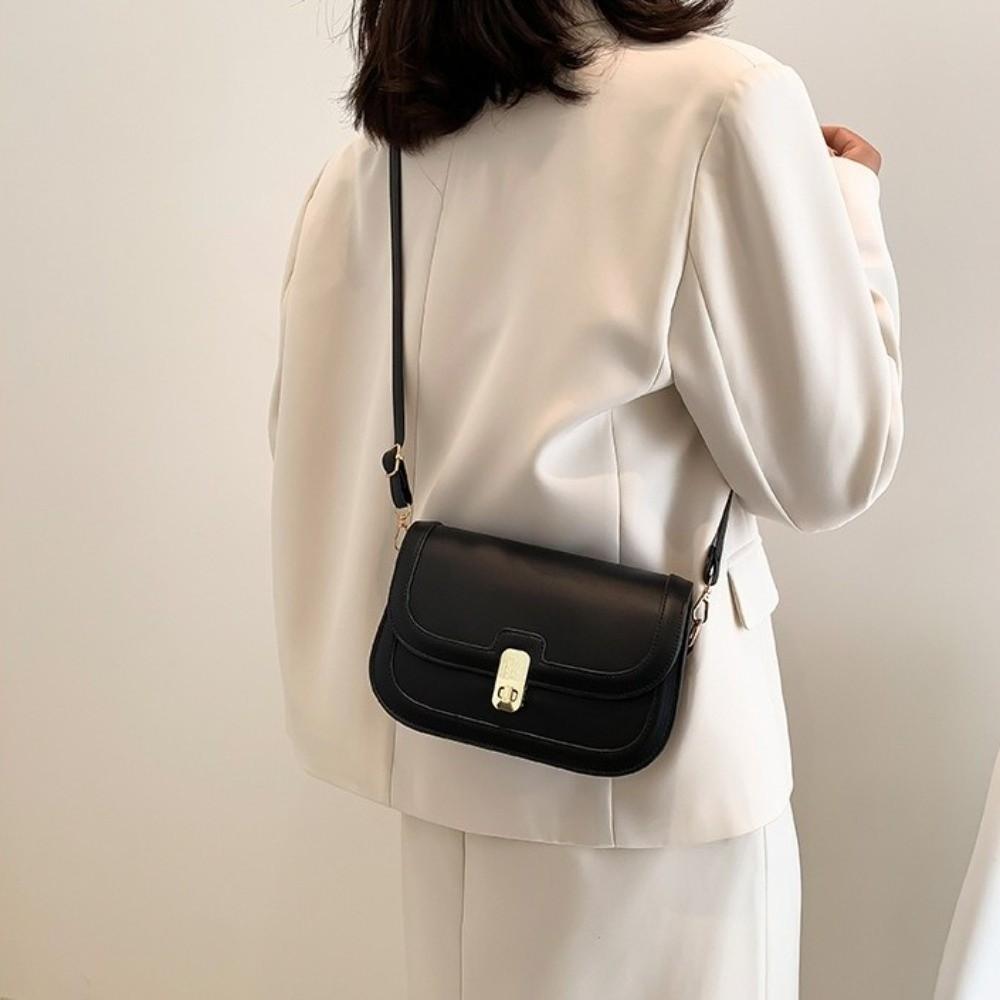Korean Style PU Leather Shoulder Bag Square Women Underarm Bag Simple Crossbody Bag  Outdoor