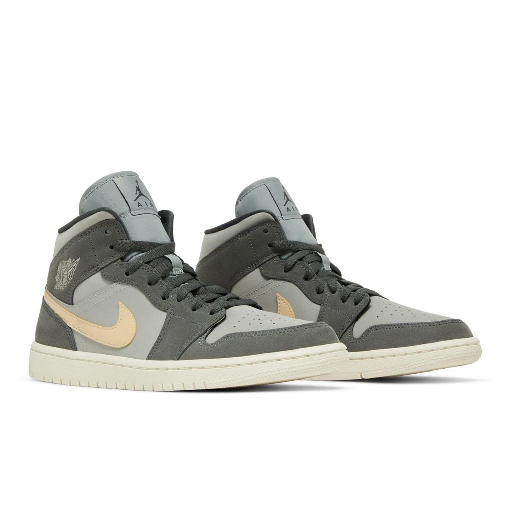 Womens Air Jordan 1 Mid 'Iron Grey Onyx' (women's Sizes) Iron Grey / White Onyx Vintage Basketball Shoes BQ6472 020