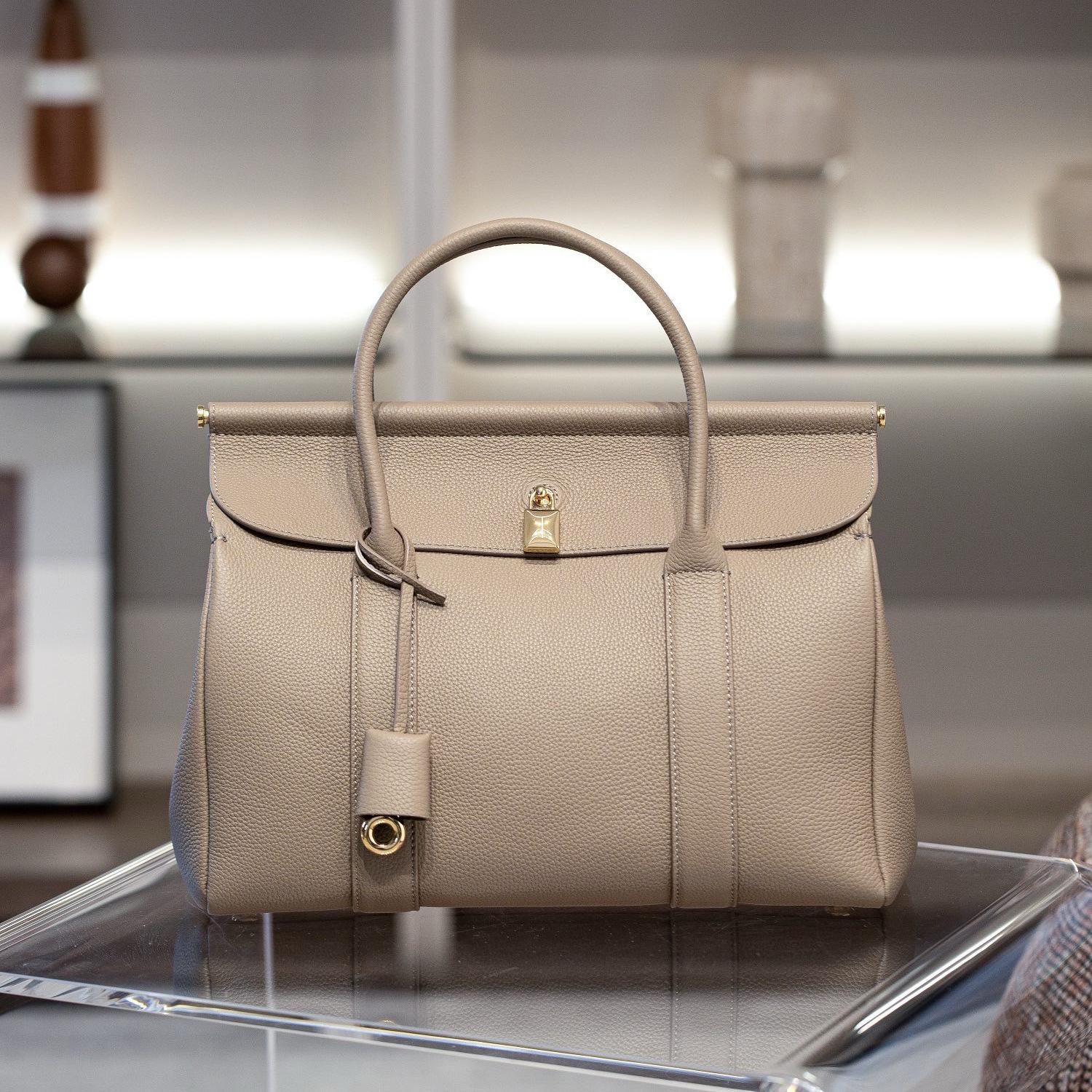 

Новая кожаная женская сумка-тоут большой вместимости с откидным верхним слоем из коровьей кожи, универсальная сумка-тоут в стиле старых денег 32x22x17cm светло-серый