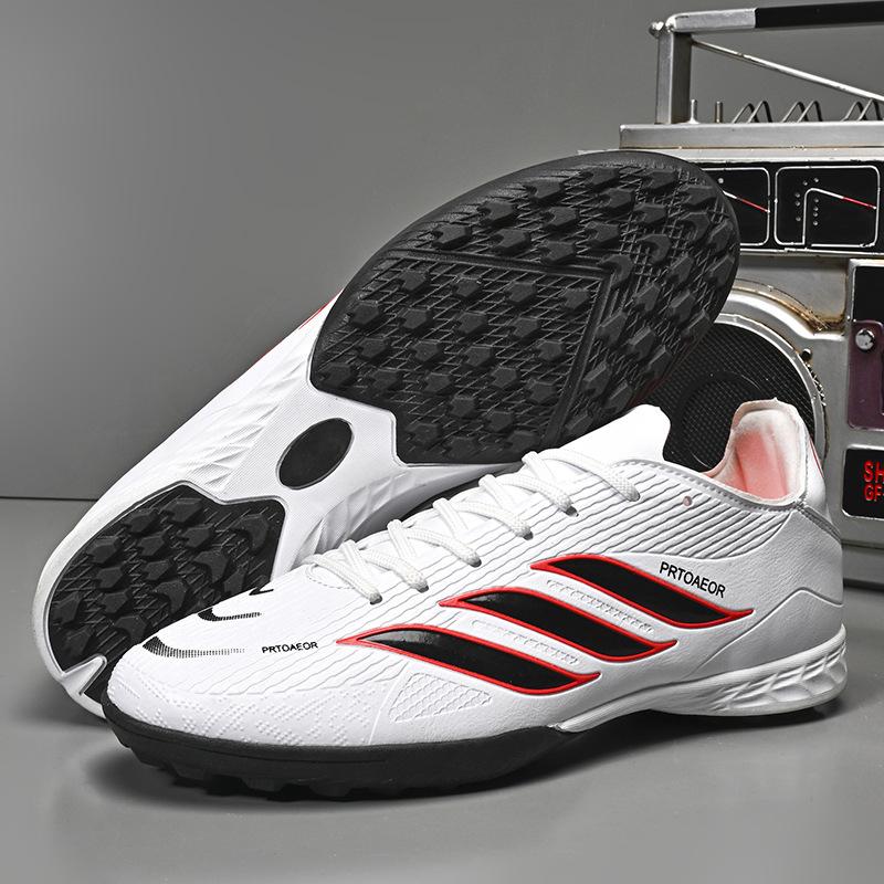 New Football Shoes Youth Spike Football Shoes Adult Training Game Professional Football Shoes