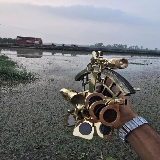 Handcrafted Brass Nautical Sextant Maritime Instrument 22.86 Cm Fathers Day Christmas Birthday Wedding Anniversary Gift Home Office Decor