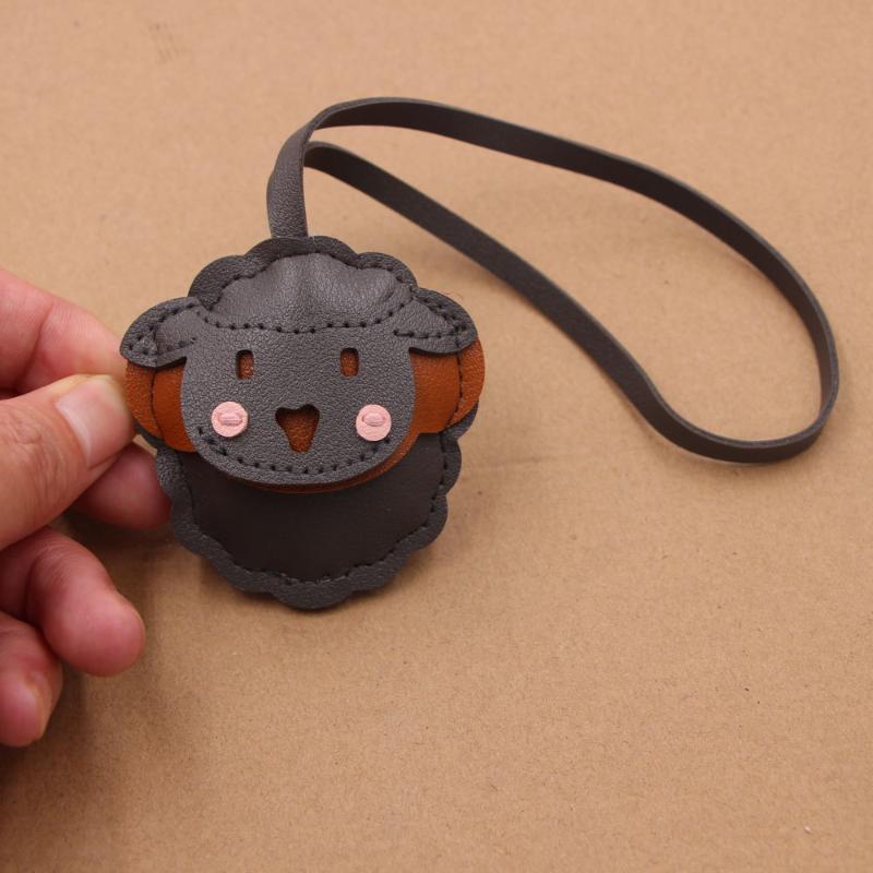 Cute Goat Pu Leather Keychain For Women Car Key Ring Cartoon Animal Sheep Bag Charm Pendant