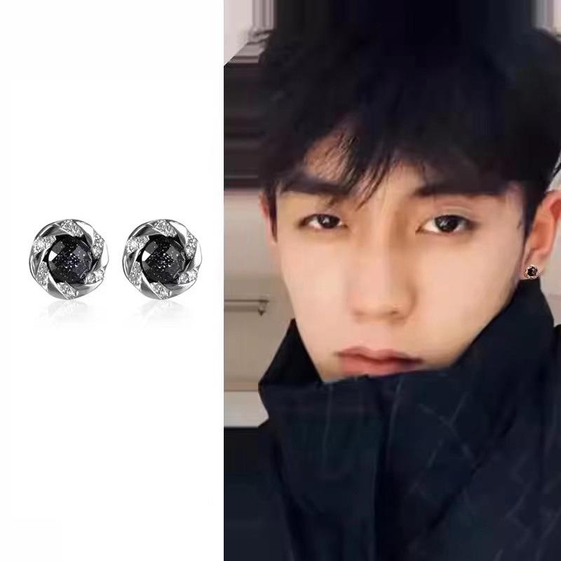 Earrings with Tiny Inlaid Zirconia, Elegant Ear Studs for Nourishing Ear Piercings, Showcasing Individuality.