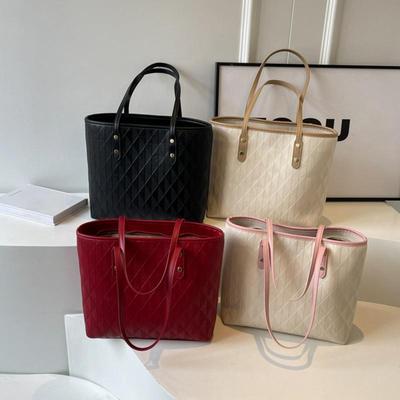 Moda Kadın Çantaları Klasik Tasarım Omuz Çantası Büyük Kapasiteli Tote Çanta Bayan Günlük Seyahat Koltuk Altı Çantası