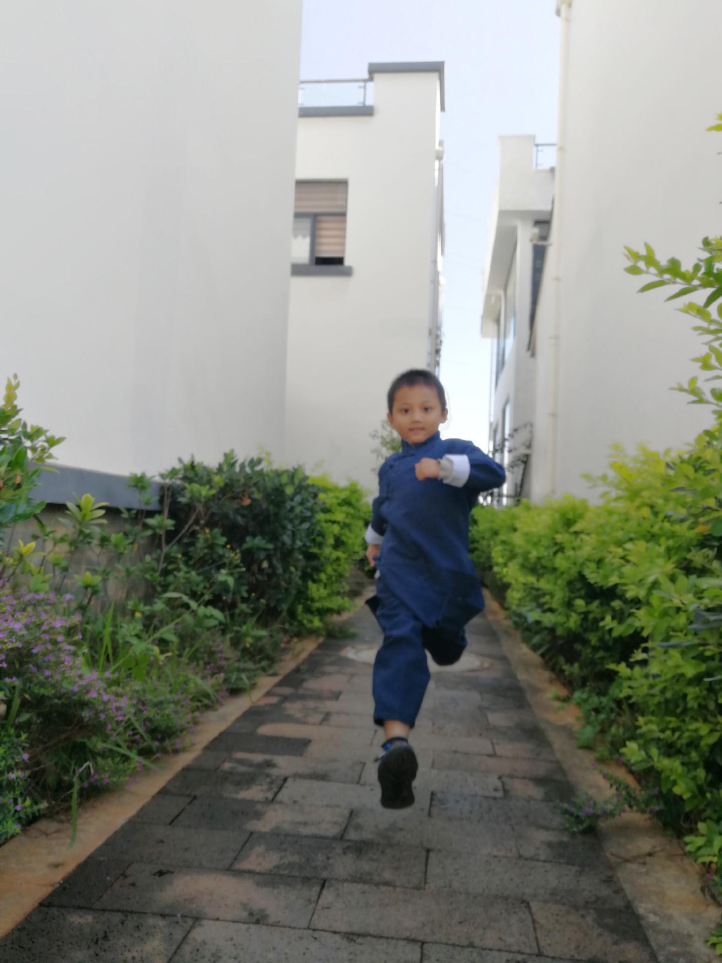 

Детский длинный халат из хлопка и льна - куртка мандаринка, костюм тан, ханьфу для выступлений Size 120