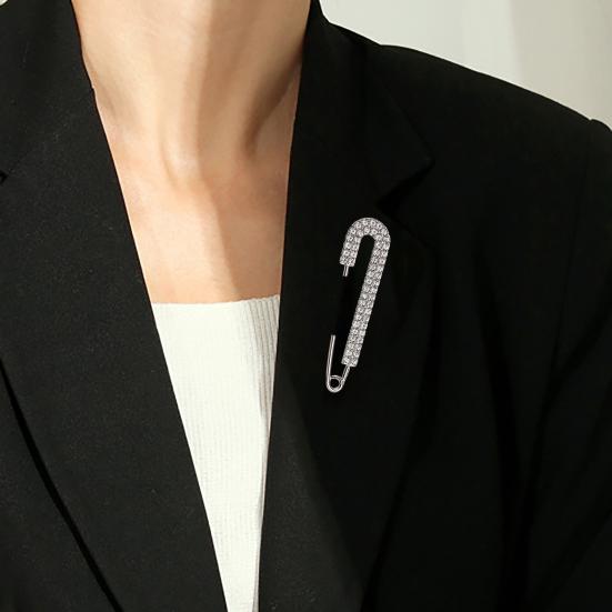 Women Brooch Pin Sweater Shawl Clip Rhinestone Safety Pin Dress Shirt Clip Brooch for Cardigans Scarves