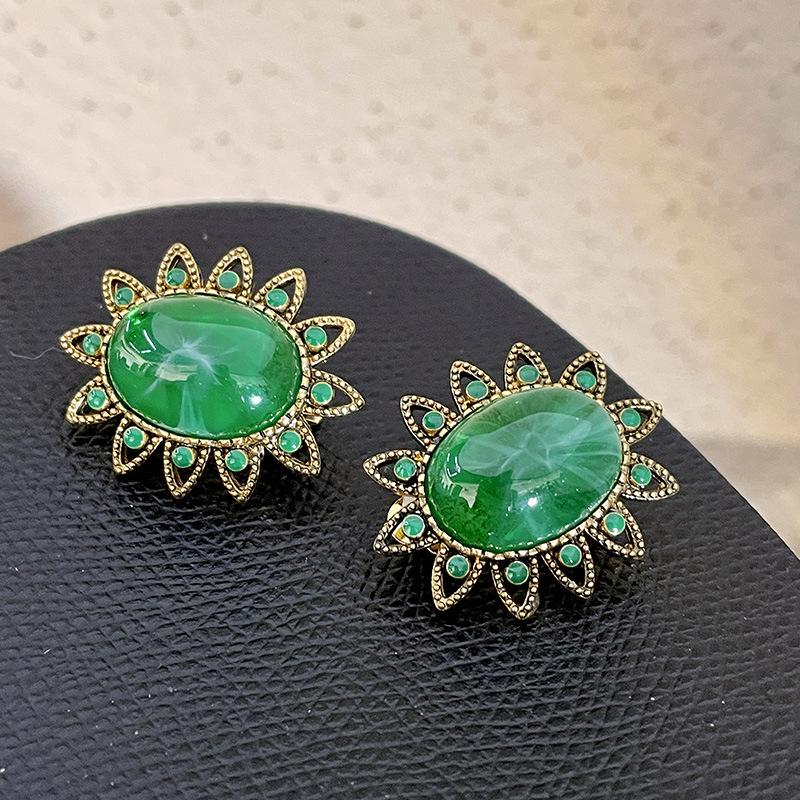 Classic Middle Women Girls Enamel Flower Earrings Ear Clip Vintage Elegant Lady High-end Party Banquet Accessories Jewelry