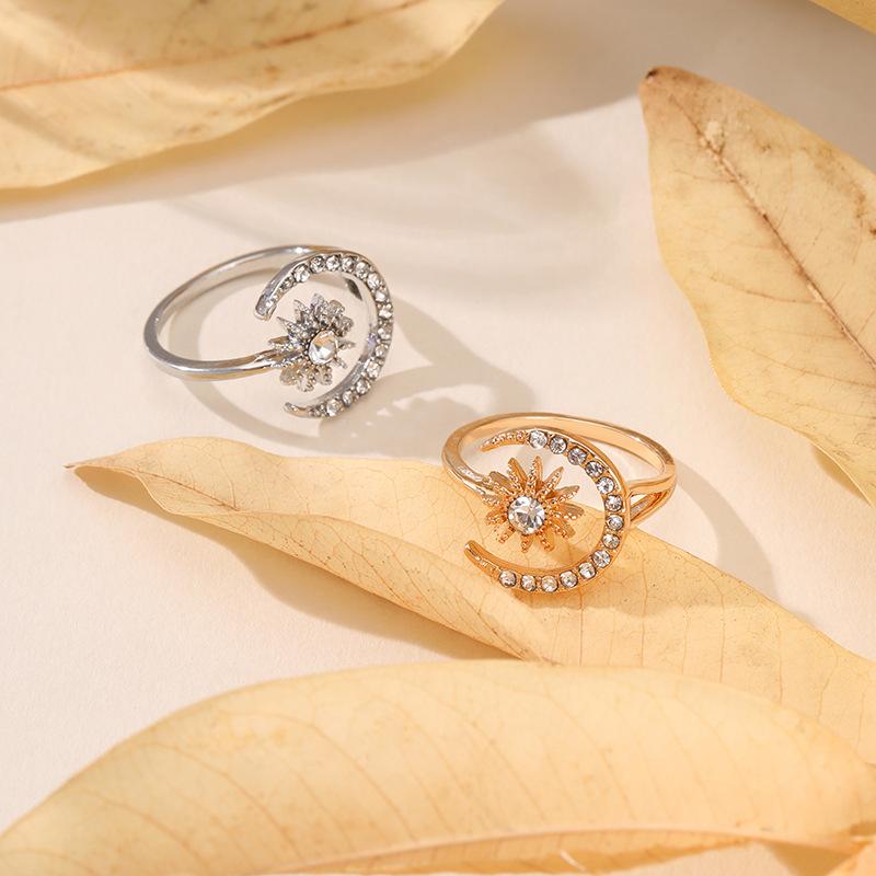 Exquisite slightly inlaid with diamonds, Sun and Moon Tonghui light luxury opening, niche high-end women's ring ring ring