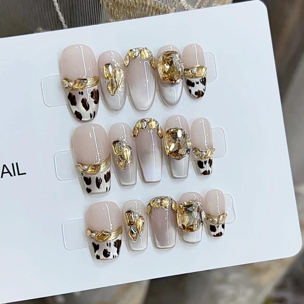 Pure Hand-made Phototherapy Wear Nail Tablets for Small Wild Cat Wear Nails Finished Product Reusable Nail Patches